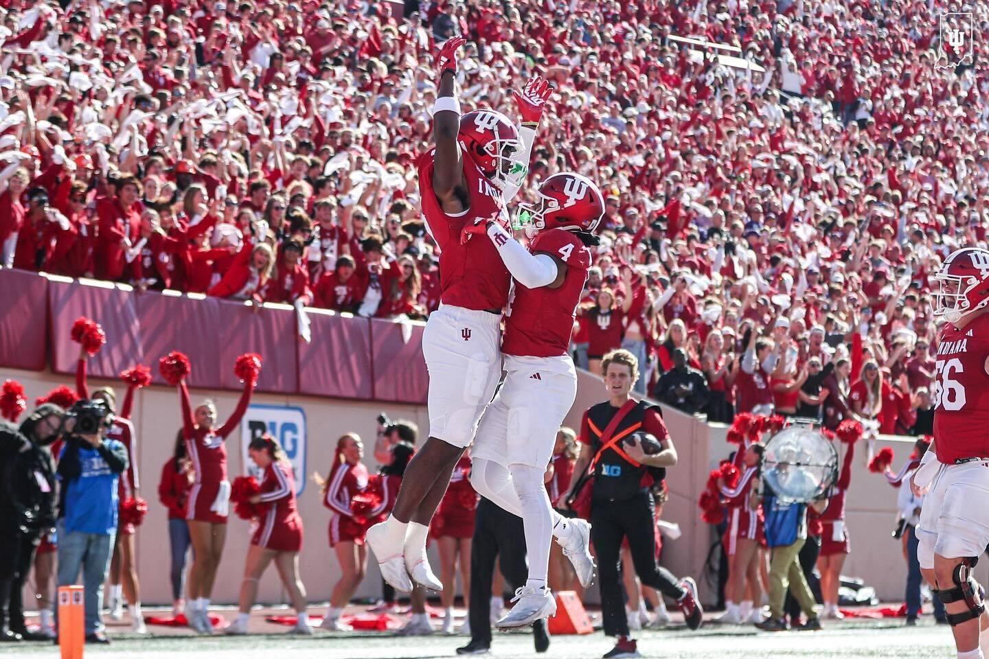 Indiana celebrates in win over Washington. 