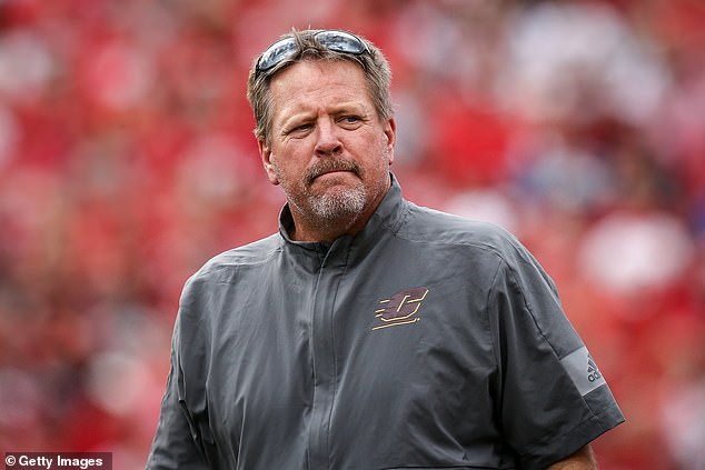 Central Michigan coach Jim McElwain has announced he'll retire at the end of the season