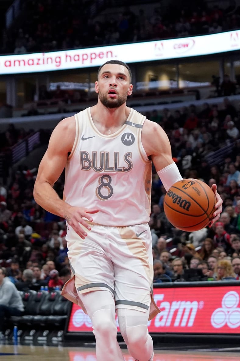 NBA: Philadelphia 76ers at Chicago Bulls
