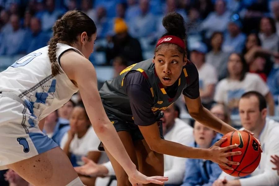 T’yana Todd against UNC