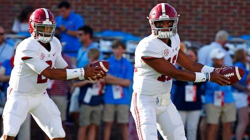 quarterbacks Tua Tagovailoa (13) and Jalen Hurts