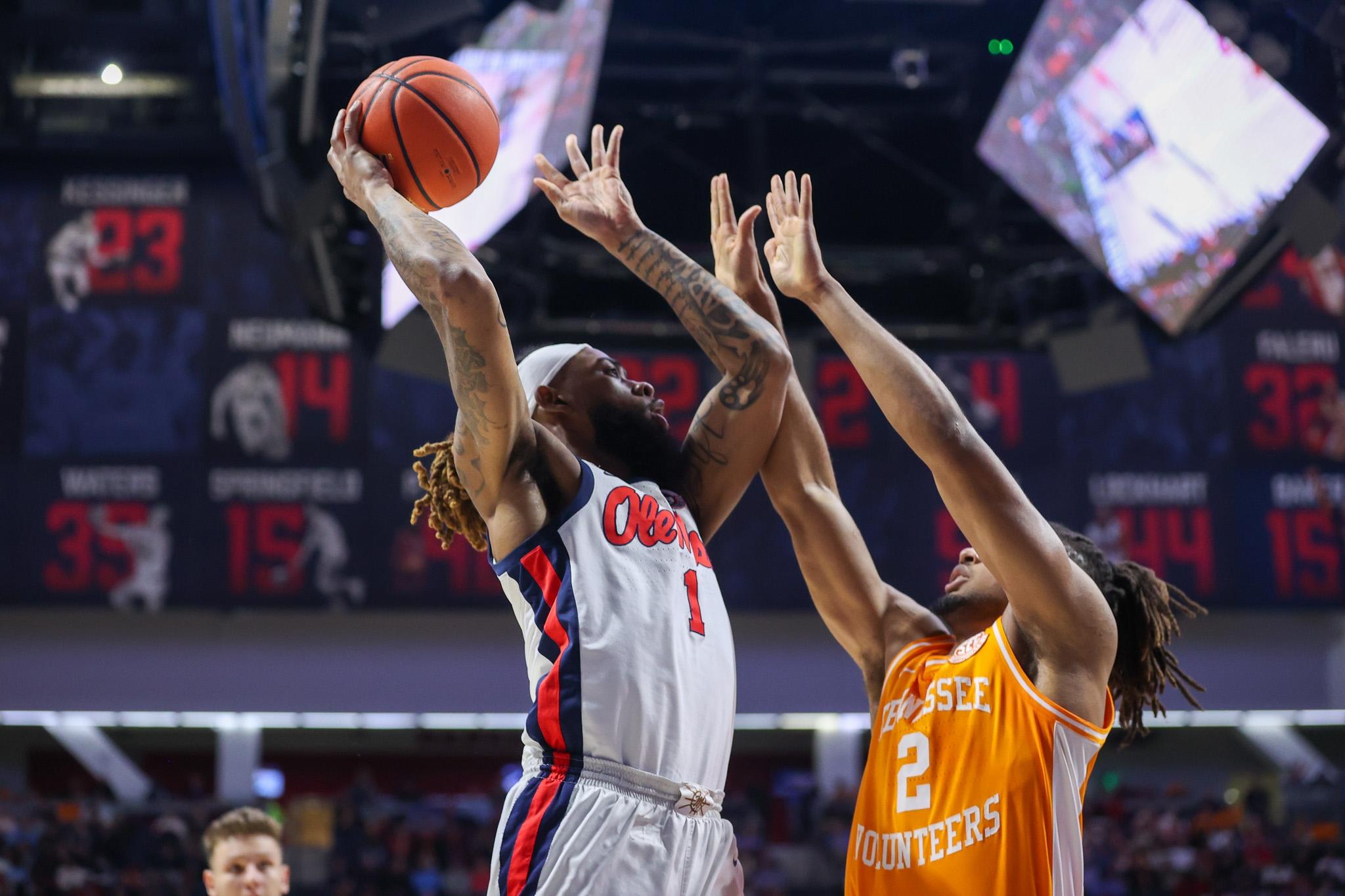 Ole Miss upsets Tennessee