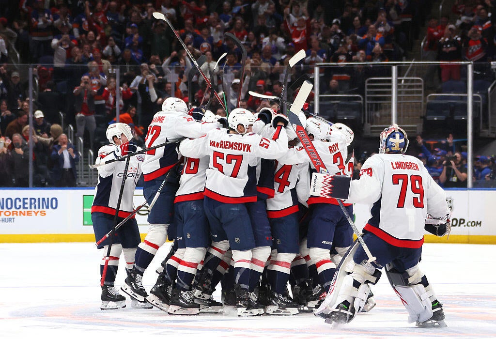 Washington Capitals v New York Islanders 