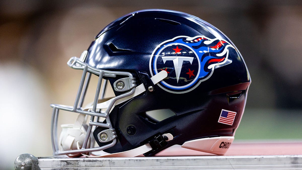 Tennessee Titans helmet