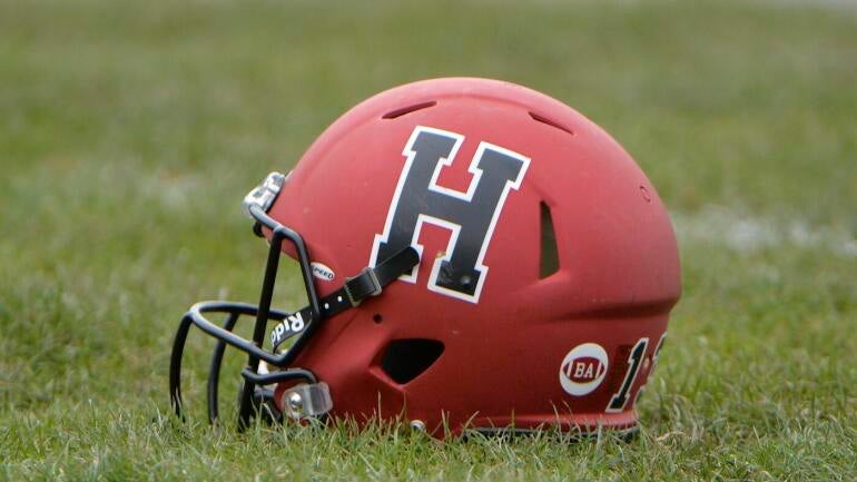 COLLEGE FOOTBALL: NOV 18 Harvard at Yale
