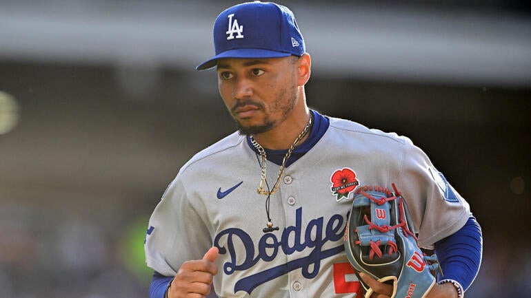 mookie-betts-dodgers-g.jpg