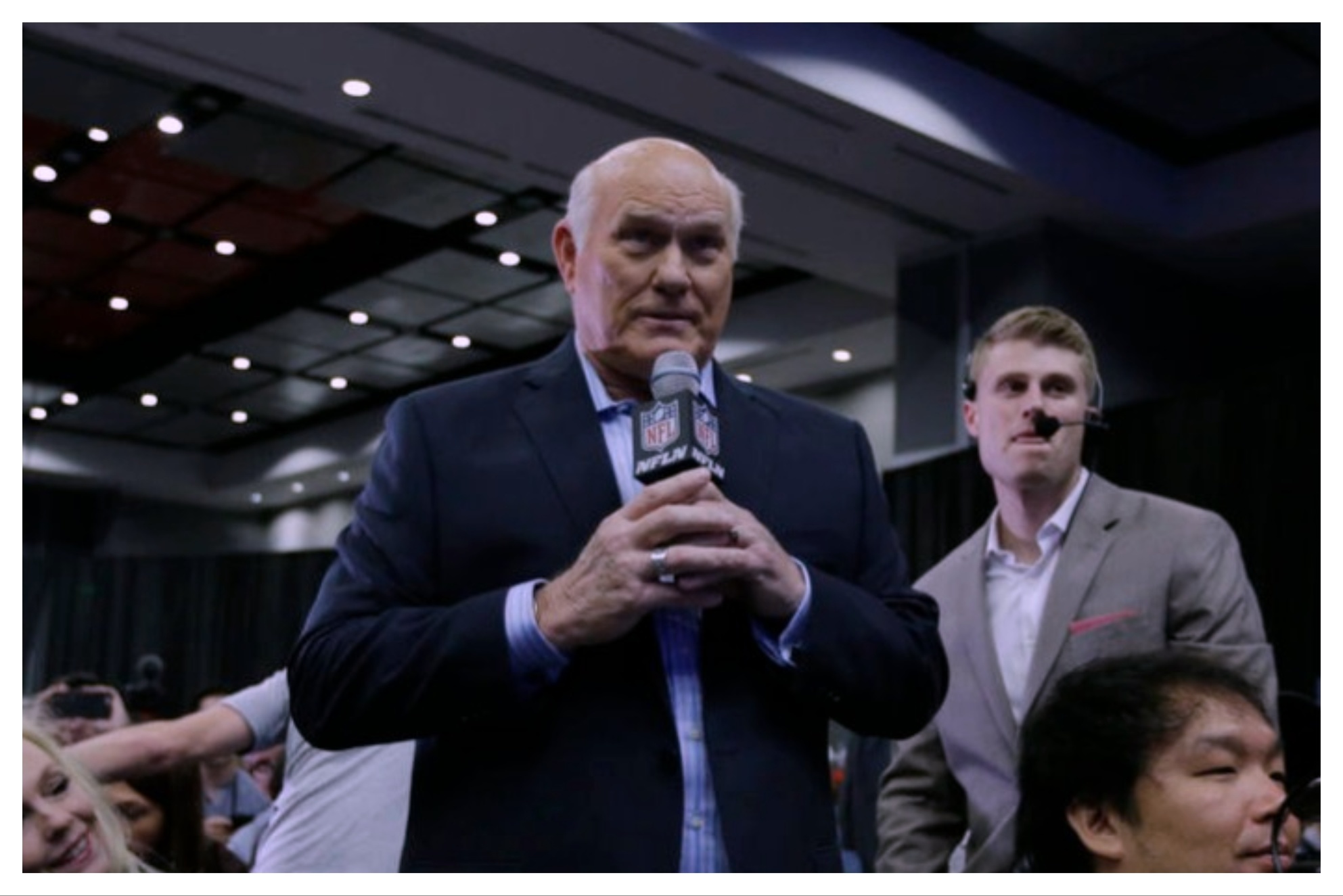 Terry Bradshaw asks Lady Gaga a question at a news conference for the NFL Super Bowl.